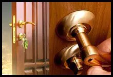 Golden Locksmith Services Louisville, KY 502-369-1672 logo-image - abt-res-01