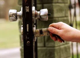 Golden Locksmith Services Louisville, KY 502-369-1672 Golden Locksmith Services Louisville, KY 502-369-1672 - 13-Re-Key-Locks